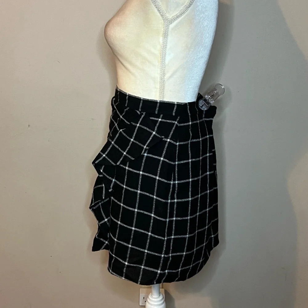 Madewell Wool Blend Windowpane Ruffle-Front Skirt Black